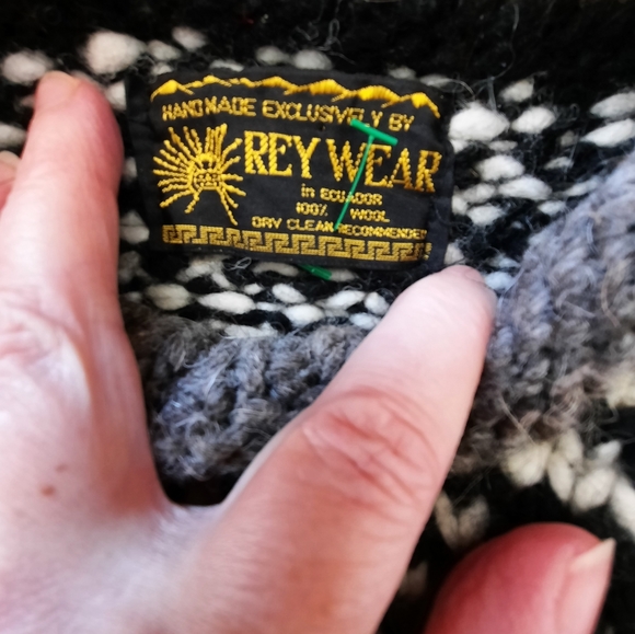 Wool sweater - Picture 7 of 7